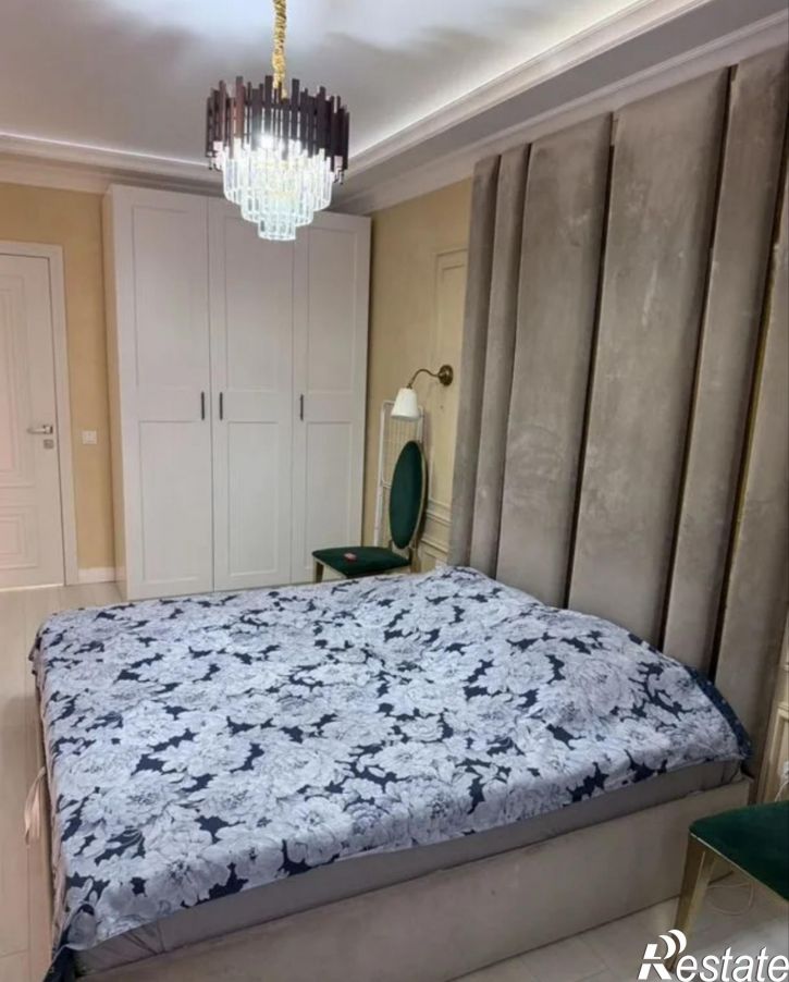 2-комн квартира улица Адмирала Крузенштерна, 6