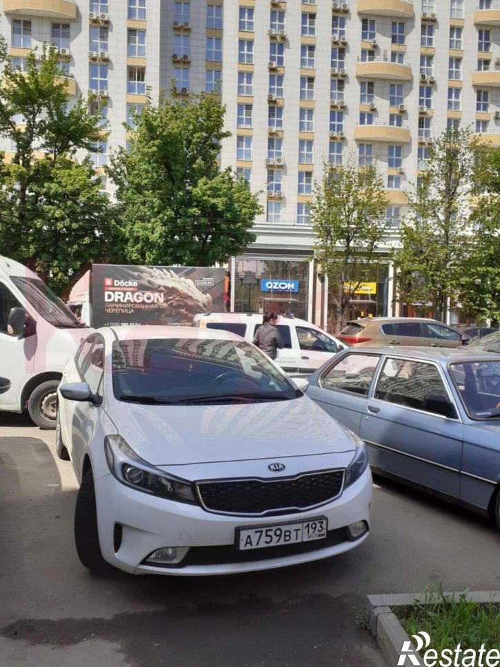 Торговое помещение Коммунаров ул.