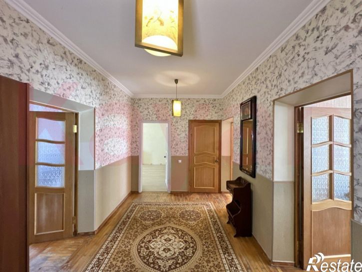 4-комн квартира им. Яна Полуяна ул.
