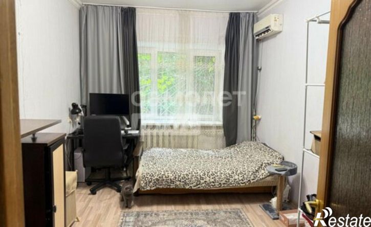 2-комн квартира улица Суворова, 57/2,  д. 57/2