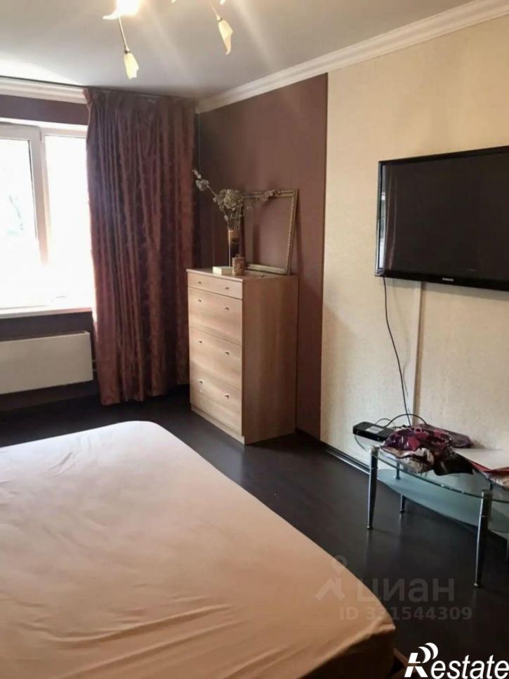 2-комн квартира улица Героя Аверкиева, 10,  д. 10
