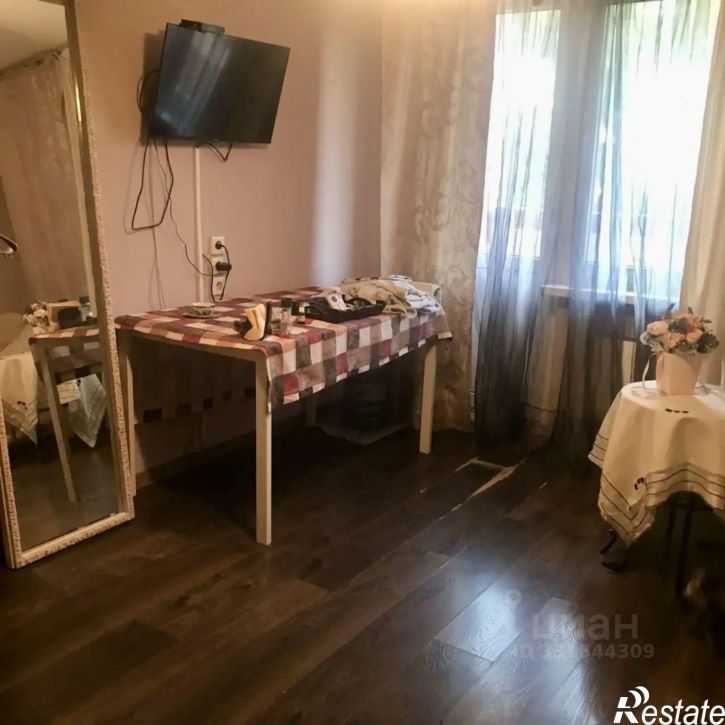 2-комн квартира улица Героя Аверкиева, 10,  д. 10