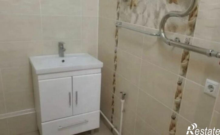 2-комн квартира ул им. Героя Яцкова И.В., 10,  д. 10