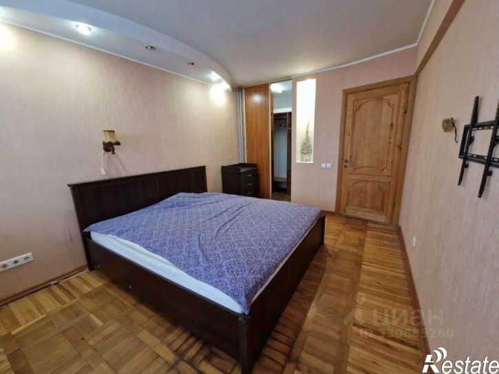 3-комн квартира улица Яна Полуяна, 34,  д. 34