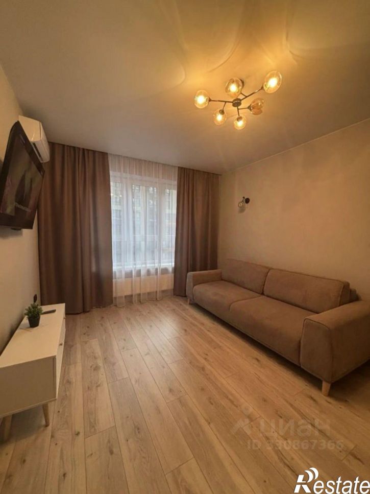 1-комн квартира ул Доблести, 10,  д. 10
