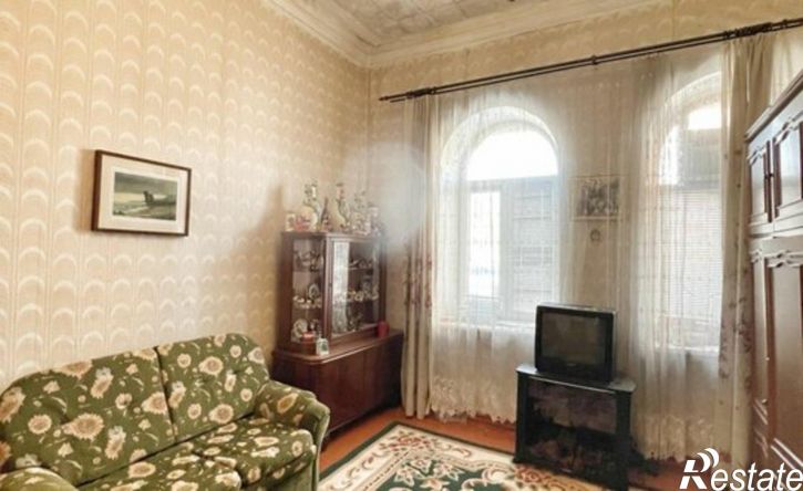 2-комн квартира улица Суворова, 4,  д. 4
