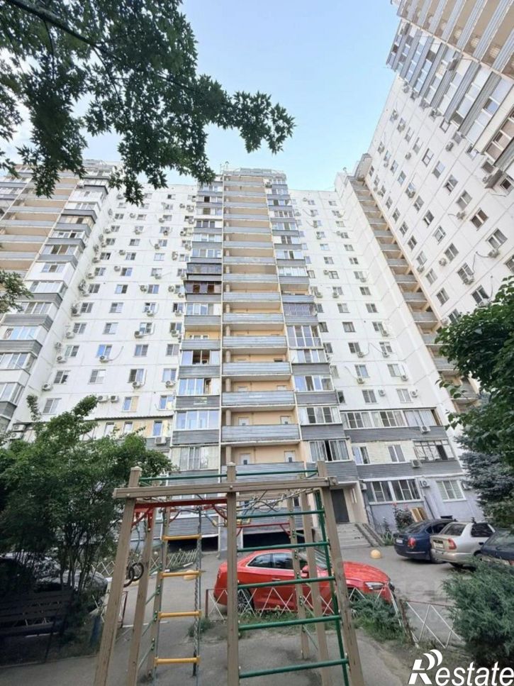 2-комн квартира ул Платановый Бульвар, 2,  д. 2