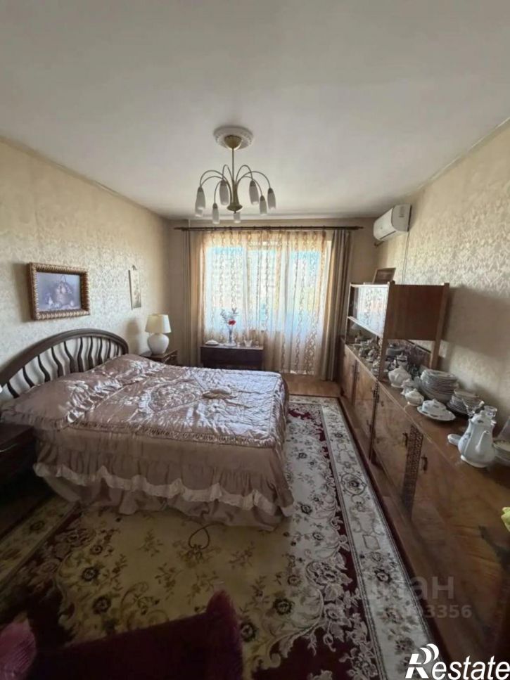 3-комн квартира проспект Чекистов, 21,  д. 21