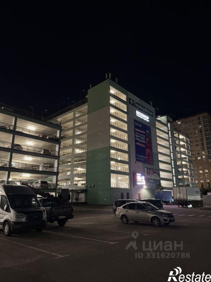 Гараж/парковка ул им. Героя Георгия Бочарникова, 16,  д. 16