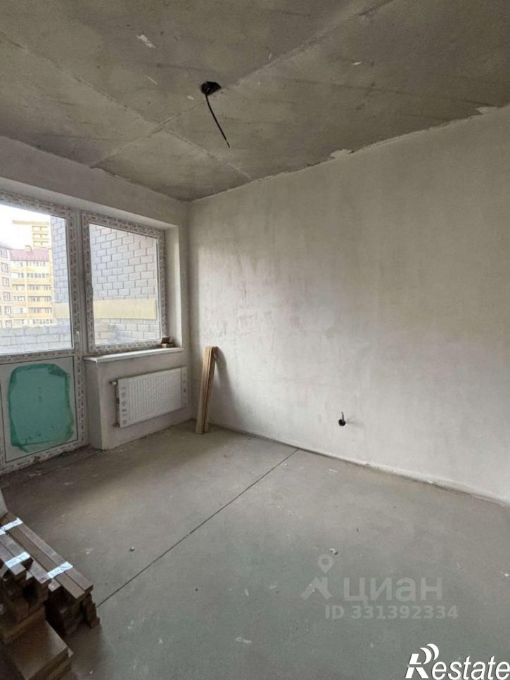 3-комн квартира улица Лётчика Позднякова, 2 к6,  д. 2 к6