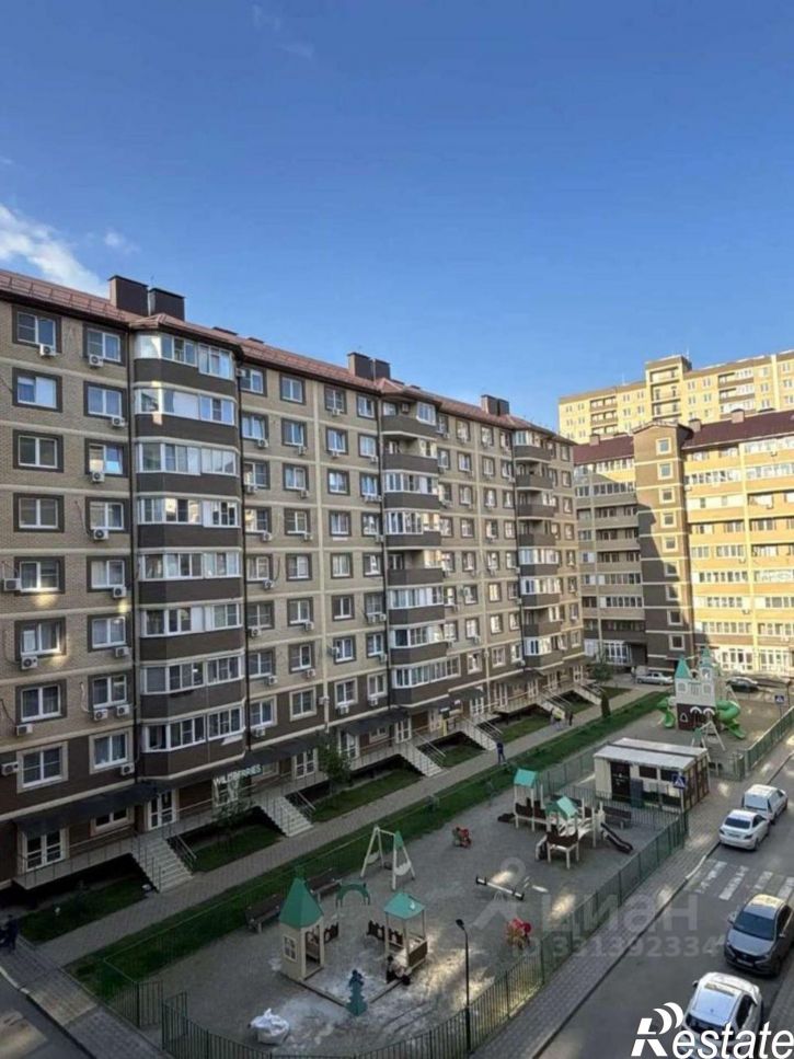 3-комн квартира улица Лётчика Позднякова, 2 к6,  д. 2 к6
