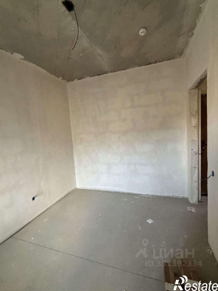 3-комн квартира улица Лётчика Позднякова, 2 к6,  д. 2 к6