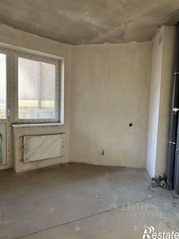 3-комн квартира улица Лётчика Позднякова, 2 к6,  д. 2 к6