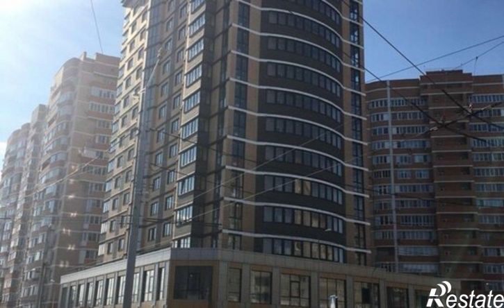4-комн квартира улица 70 лет Октября, 1,  д. 1