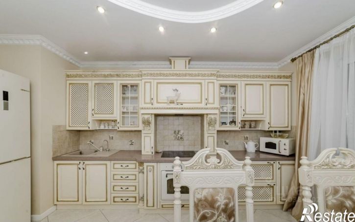 3-комн квартира улица Передерия, 64,  д. 64