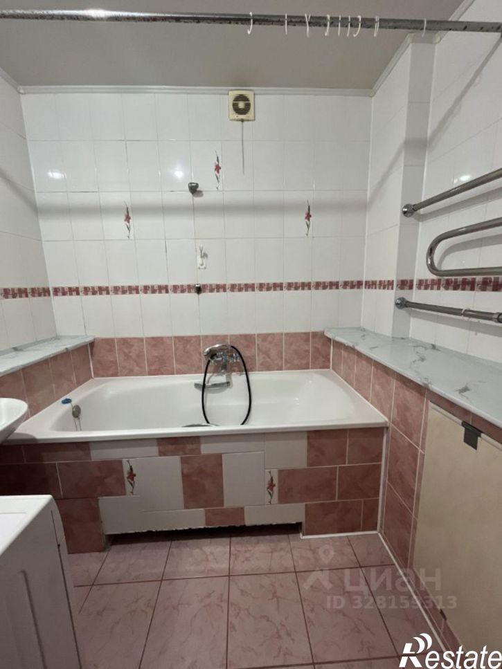3-комн квартира ул Российская, 128,  д. 128