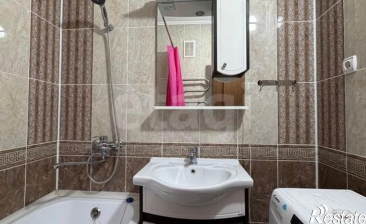 2-комн квартира ул Героев-Разведчиков, 10,  д. 10
