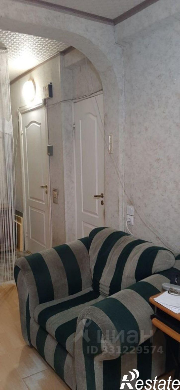 3-комн квартира пр-кт Чекистов, 8,  д. 8