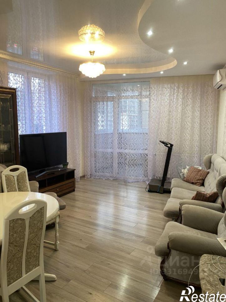 4-комн квартира ул Героев-Разведчиков, 48,  д. 48