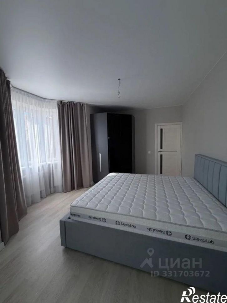 3-комн квартира ул им. Героя Георгия Бочарникова, 4 1,  д. 4 1,  к. 1