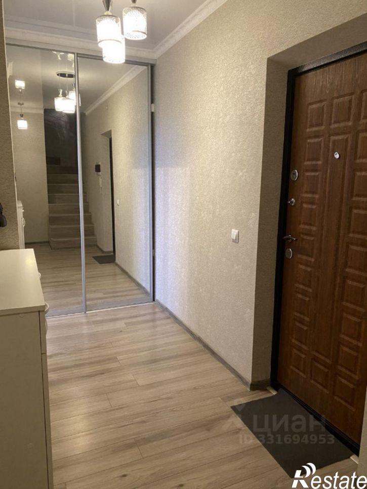 4-комн квартира ул Героев-Разведчиков, 48,  д. 48