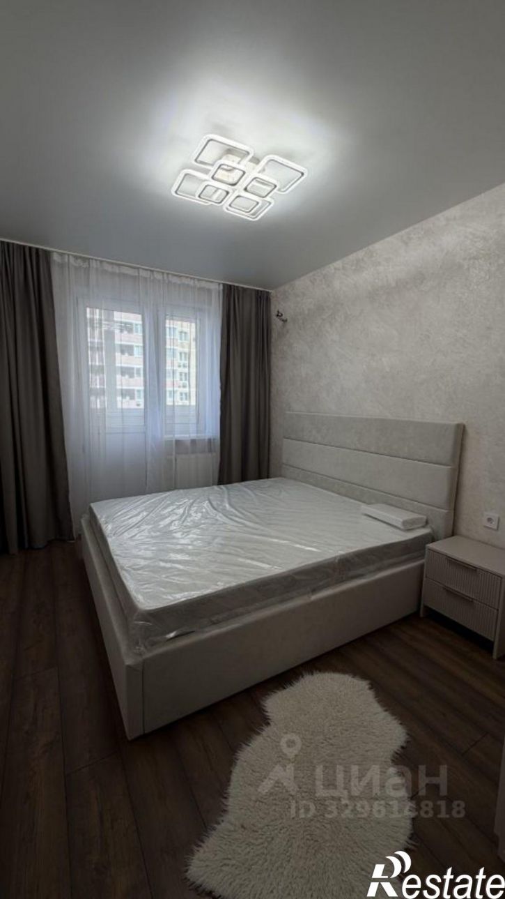 2-комн квартира ул им. Евгении Жигуленко, 3,  д. 3