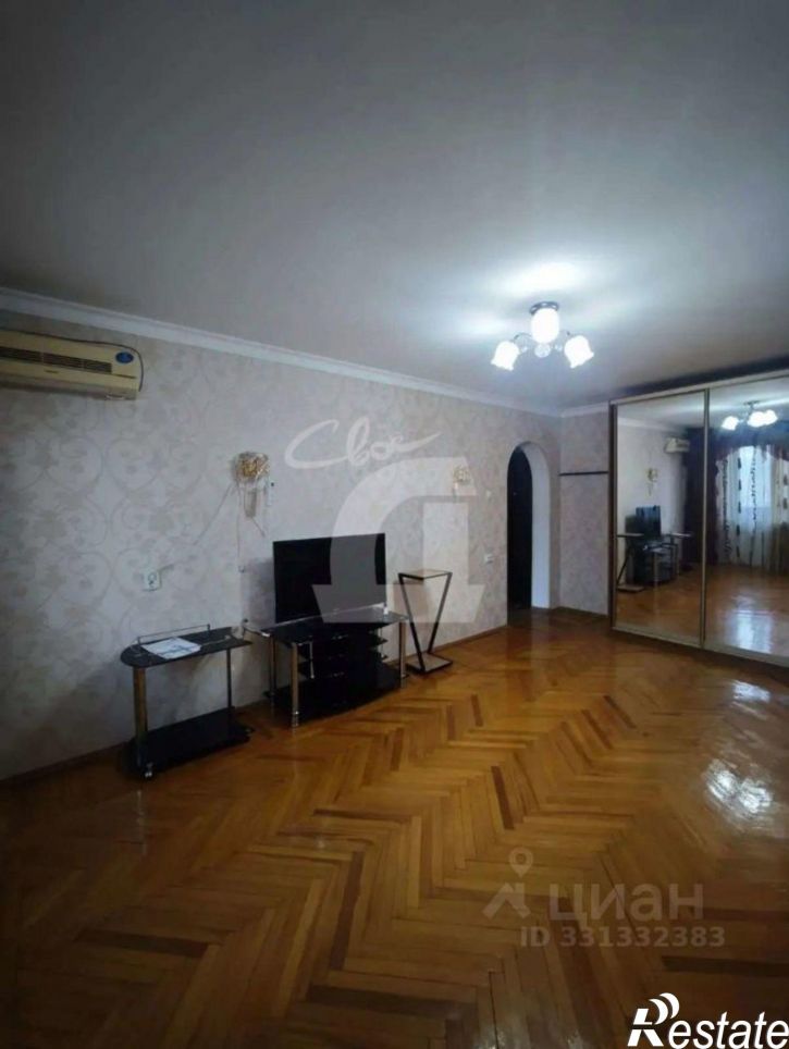 1-комн квартира ул им. 70-летия Октября, 12/1,  д. 12/1