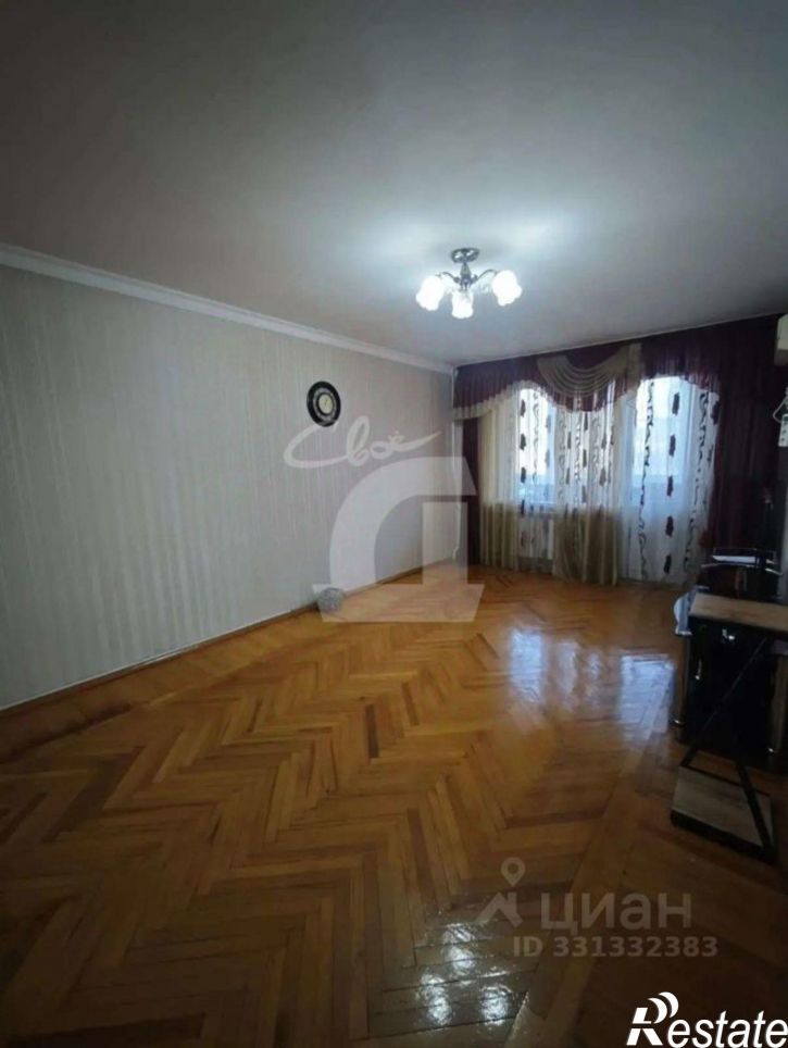 1-комн квартира ул им. 70-летия Октября, 12/1,  д. 12/1