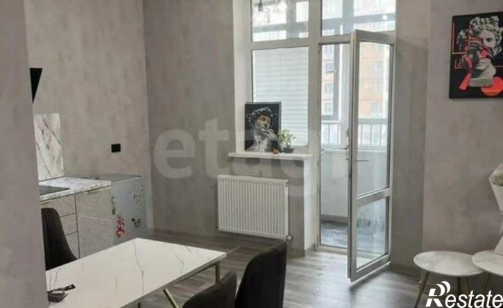 3-комн квартира ул им. генерала Корнилова, 10 1,  д. 10 1,  к. 1