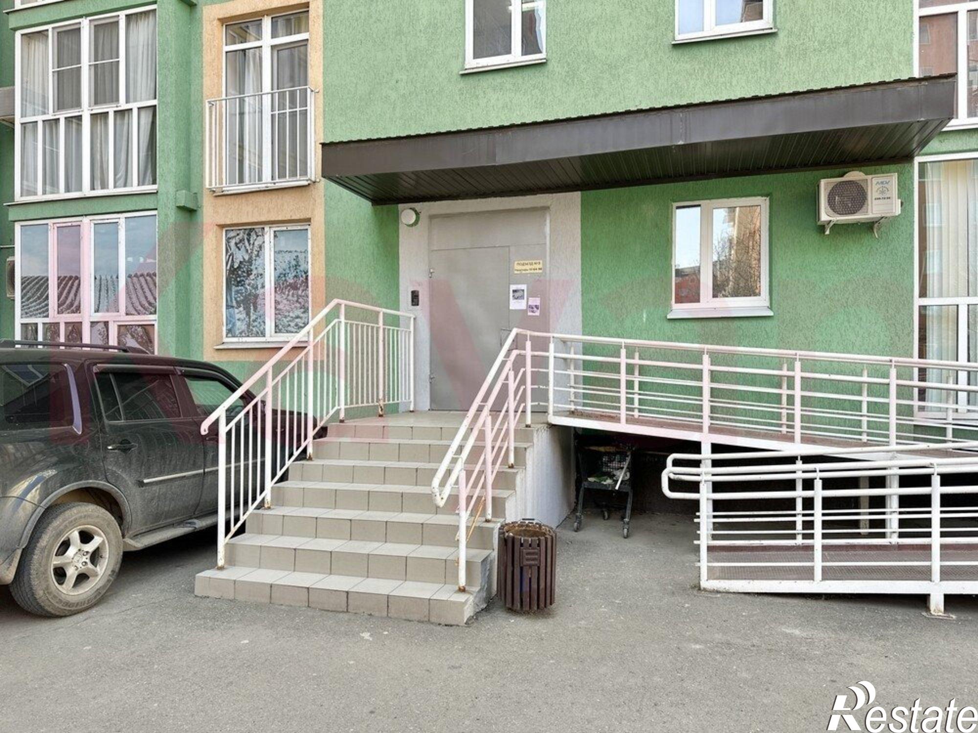 Купить квартиру за 4 900 000 рублей на Венецианская ул.