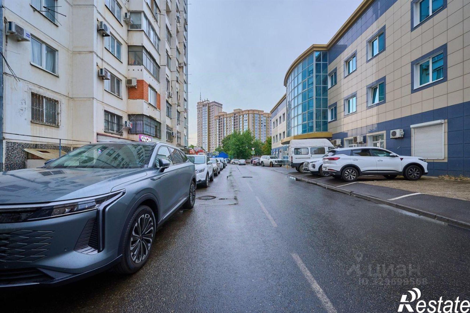Купить торговое помещение за 45 590 600 рублей на ул Рашпилевская, 161