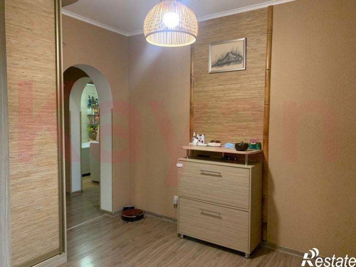 3-комн квартира Алтайская ул.