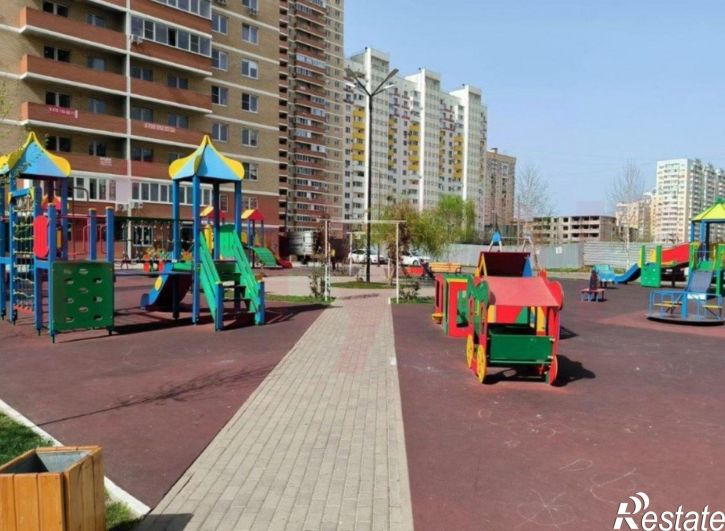 2-комн квартира им. писателя Знаменского проспект