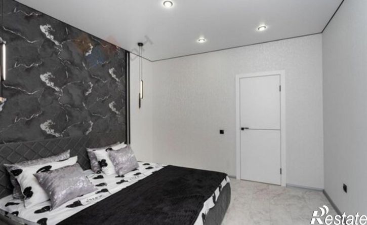 2-комн квартира ул им. Героя Яцкова И.В., 19,  д. 19