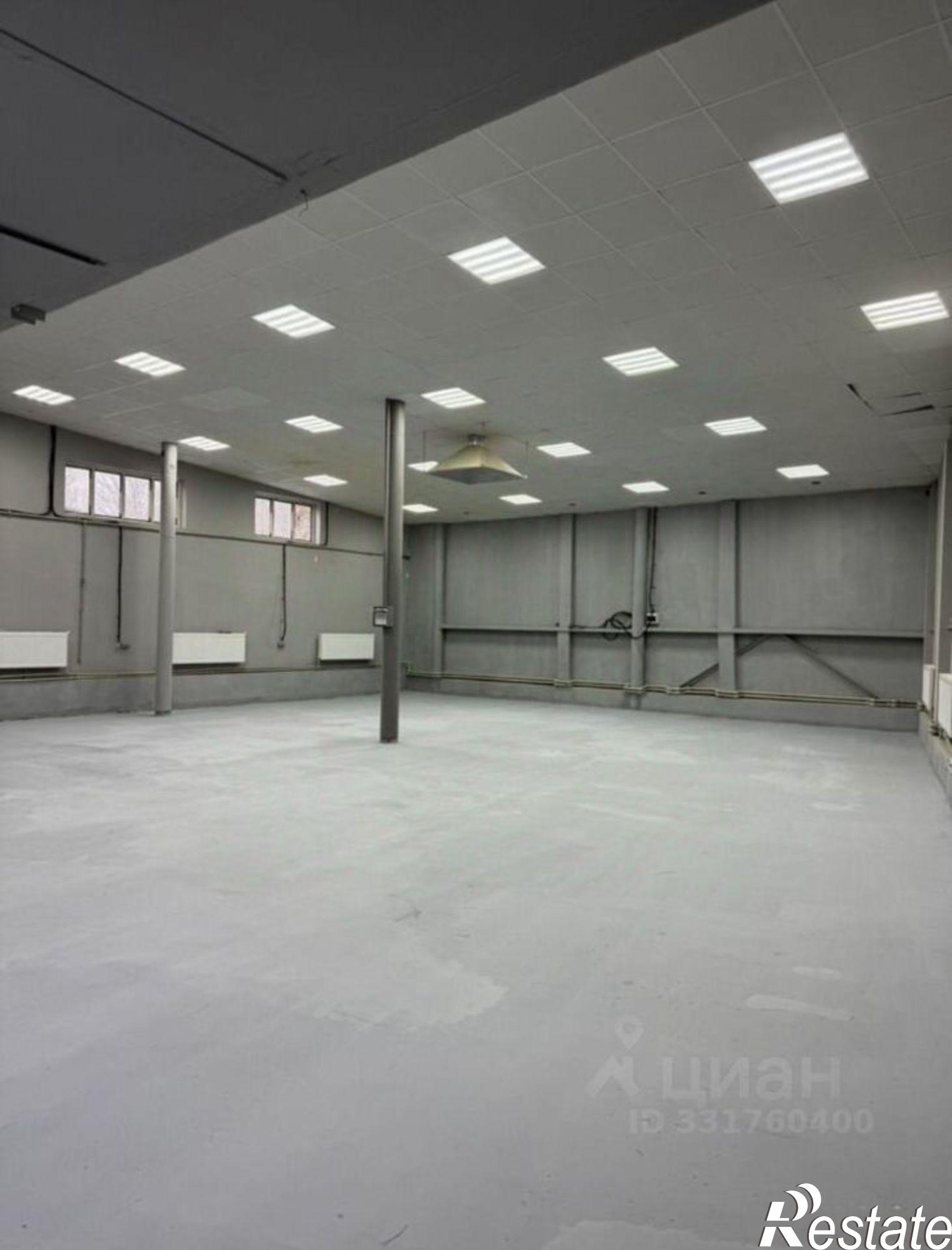 Сдать складское помещение за 352 000 рублей на ул Западная, 5