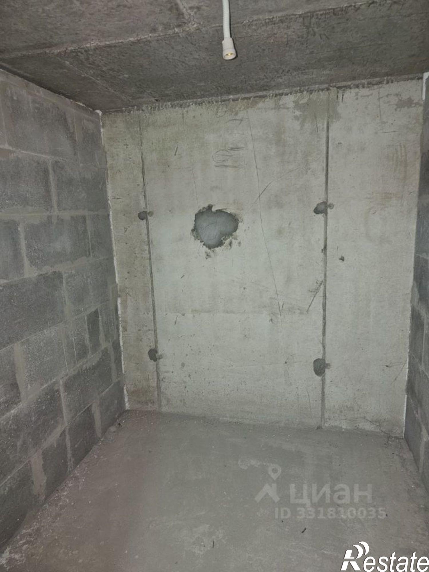 Купить гараж, место в паркинге за 240 000 рублей на ул Красных Партизан, 1/3 8