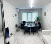 офис 18 кв м, этаж 1/5 ул им. Атарбекова, 52