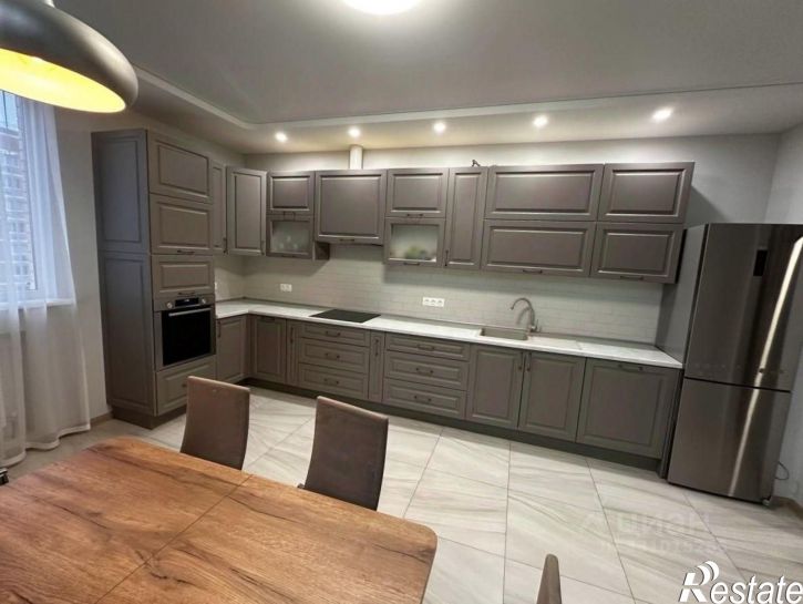 3-комн квартира ул Памяти Чернобыльцев, 1,  д. 1