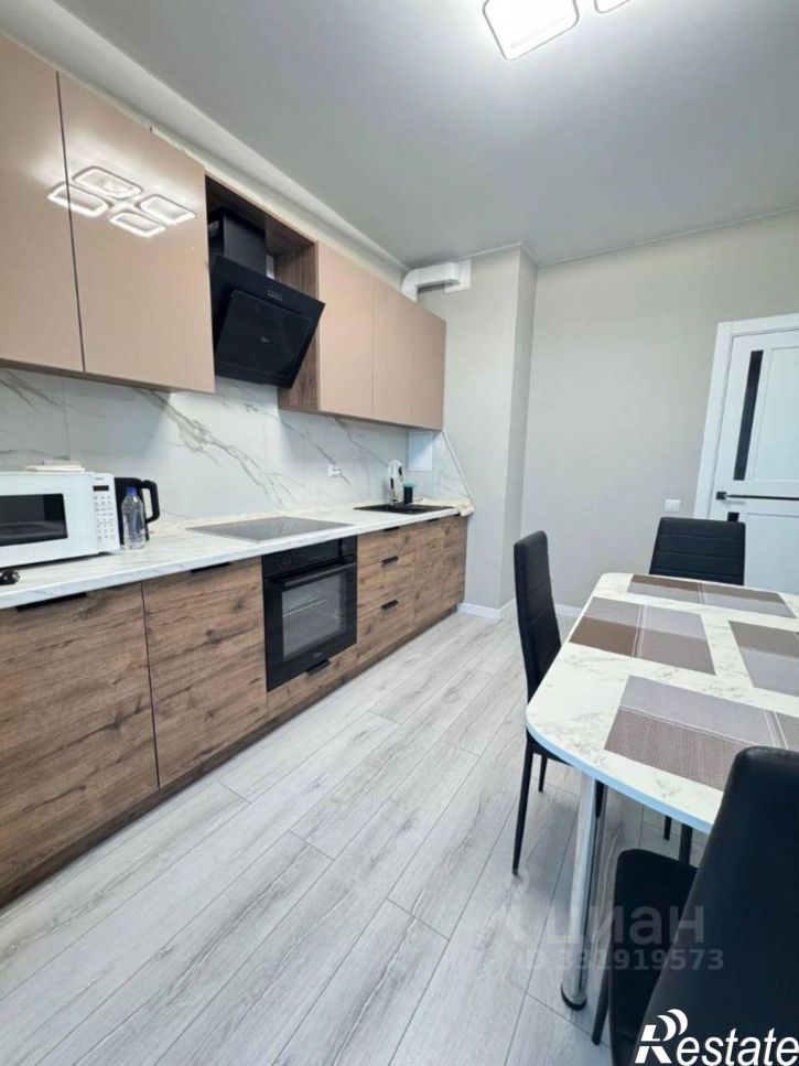 2-комн квартира ул им. генерала Корнилова, 14/1,  д. 14/1