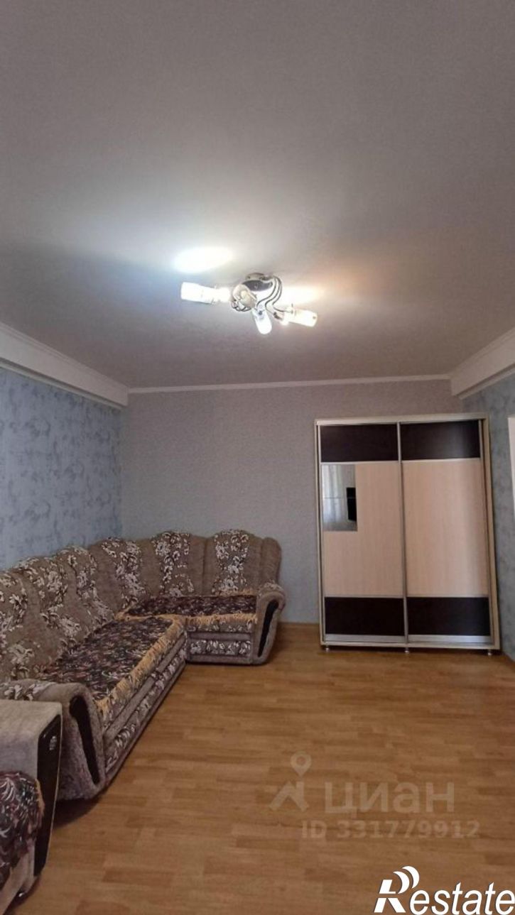 1-комн квартира пр-кт Чекистов, 28,  д. 28