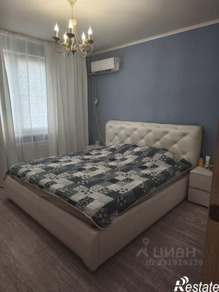 2-комн квартира пр-кт им. писателя Знаменского, 25/1,  д. 25/1