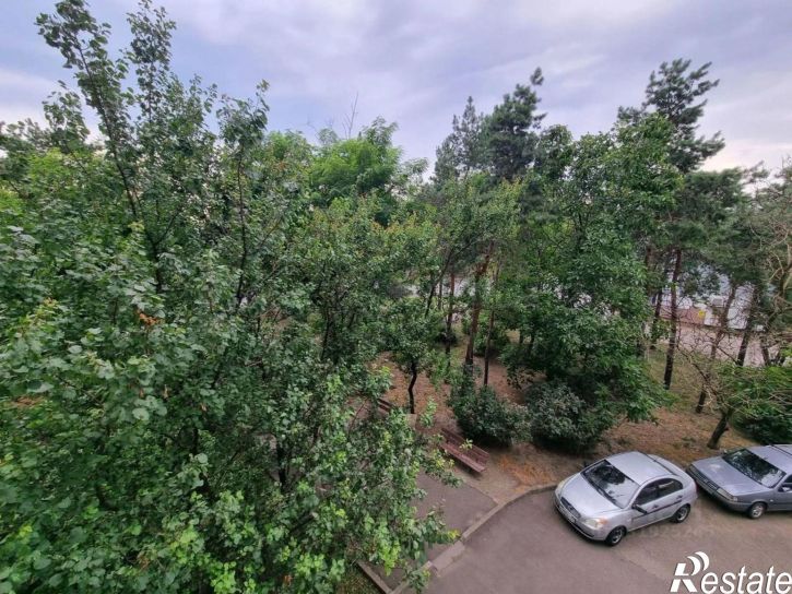 1-комн квартира ул им. 70-летия Октября, 12/1,  д. 12/1