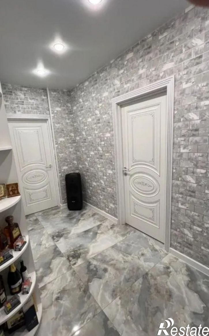 2-комн квартира улица Адмирала Крузенштерна, 5