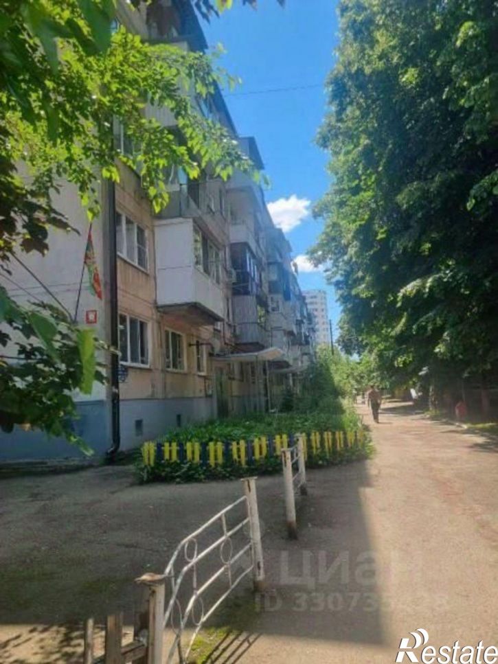 2-комн квартира ул 4-я Линия Нефтяников, 1/15,  д. 1/15