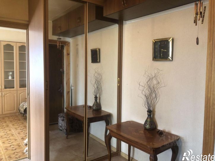 2-комн квартира ул им. Космонавта Гагарина, 240,  д. 240