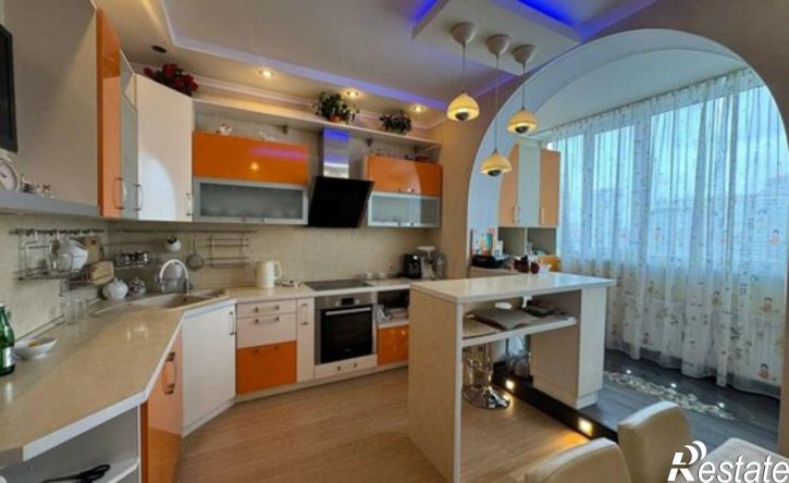 2-комн квартира ул Монтажников, 10/1,  д. 10/1