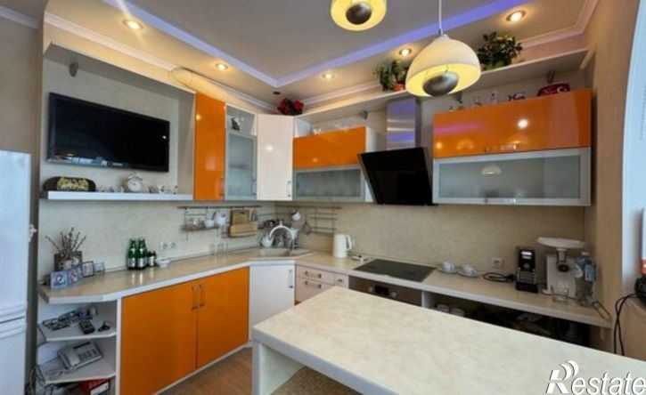 2-комн квартира ул Монтажников, 10/1,  д. 10/1