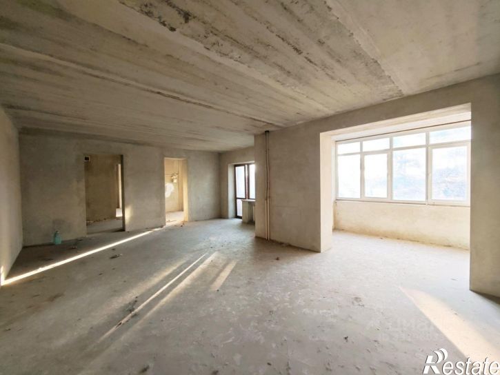 5-комн квартира ул КИМ, 141,  д. 141