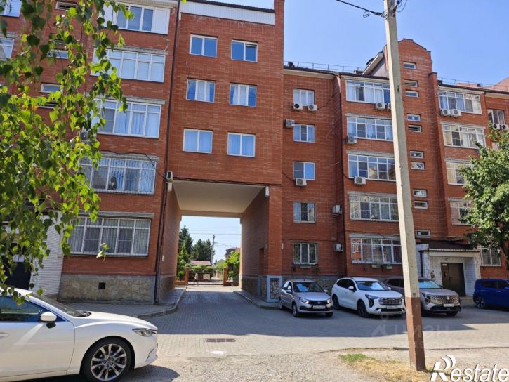 5-комн квартира ул КИМ, 141,  д. 141