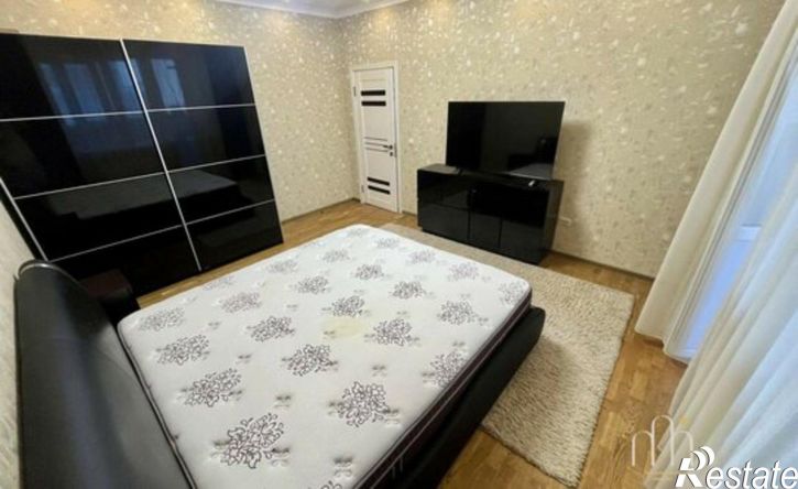 3-комн квартира ул Казбекская, 15,  д. 15